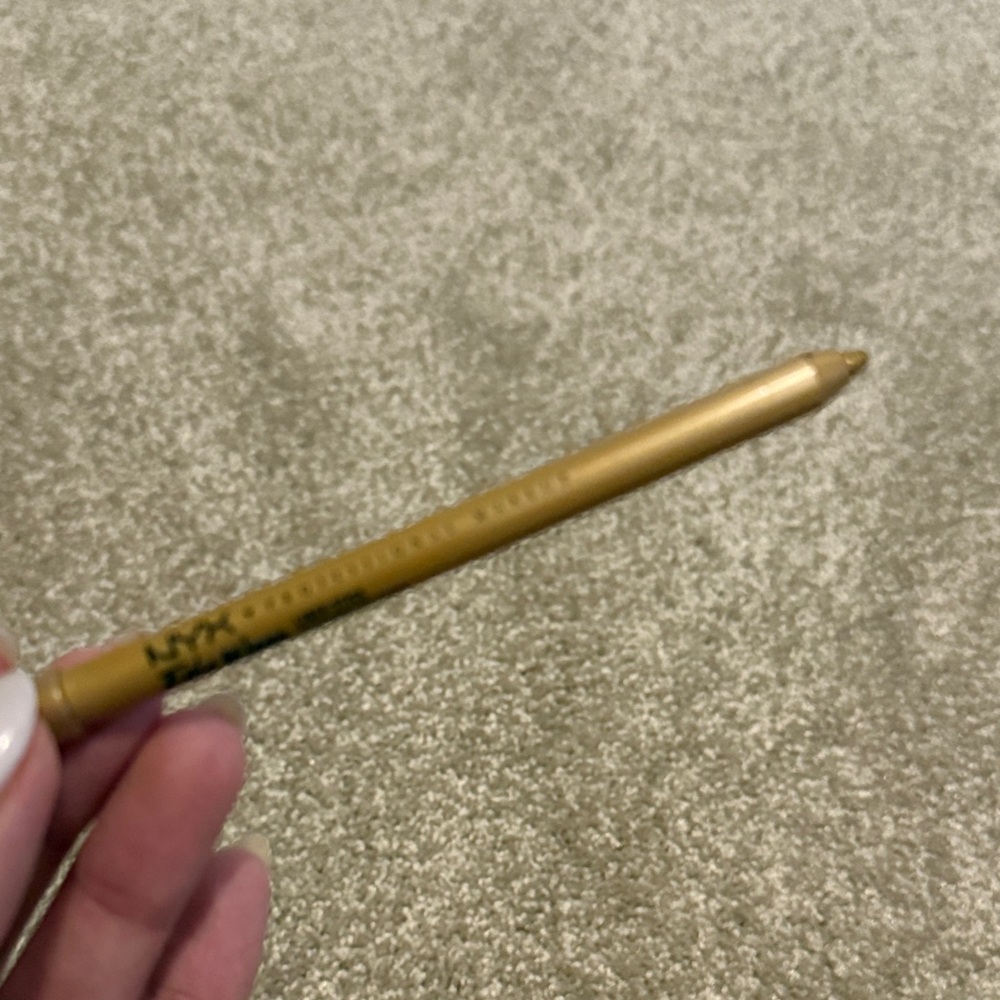 NYX Metallic Gold Eyeliner